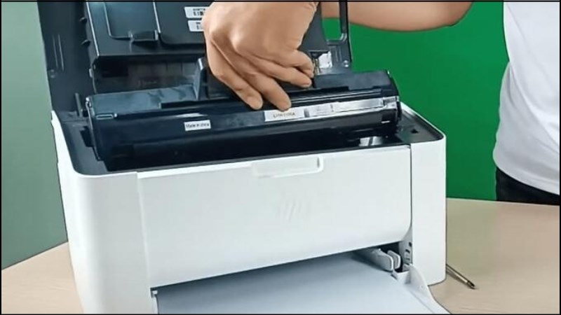 cac-buoc-thay-muc-may-in-dung-cach-1-yzhmui